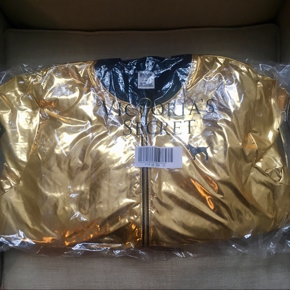 🔥VS Pink MED Gold Bomber Jacket - Picture 3 of 4